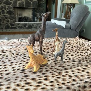 Safari Giraffe Family Statue Figurine Decor Lot of 5   3 Resin 1 Wood 1 Pewter